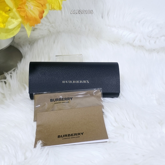 Burberry Black Glasses Case - Picture 1 of 3
